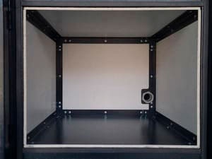 Огнестойкий шкаф для литий-ионных АКБ БШ-О-06-17 секция в открытом виде 1
